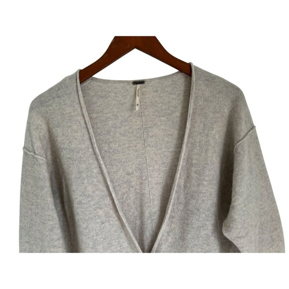 Free People 100% Cashmere Cardigan Lagenlook Oversized Pale Gray Size XS - Picture 5 of 11